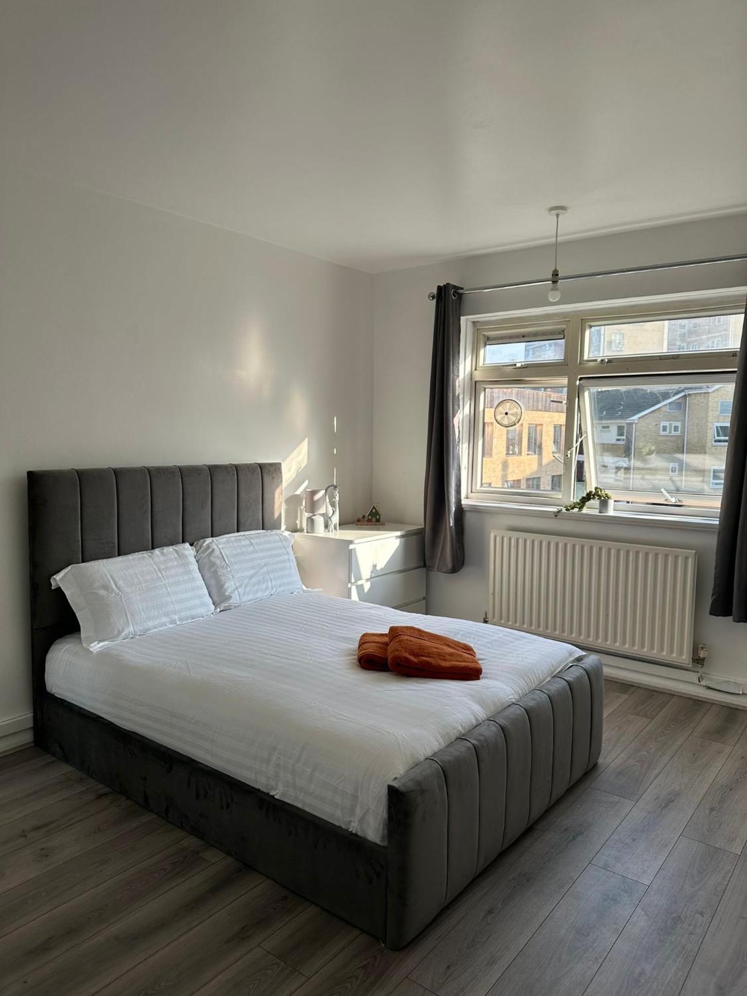 Modern Room In A 4 Bedroom Flat In London, Shared Bathroom! Eksteriør bilde